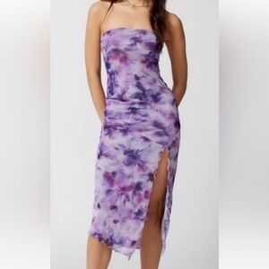 Urban Outfitters Strapless Dress. Size: Small. Purple/lavender design/pattern